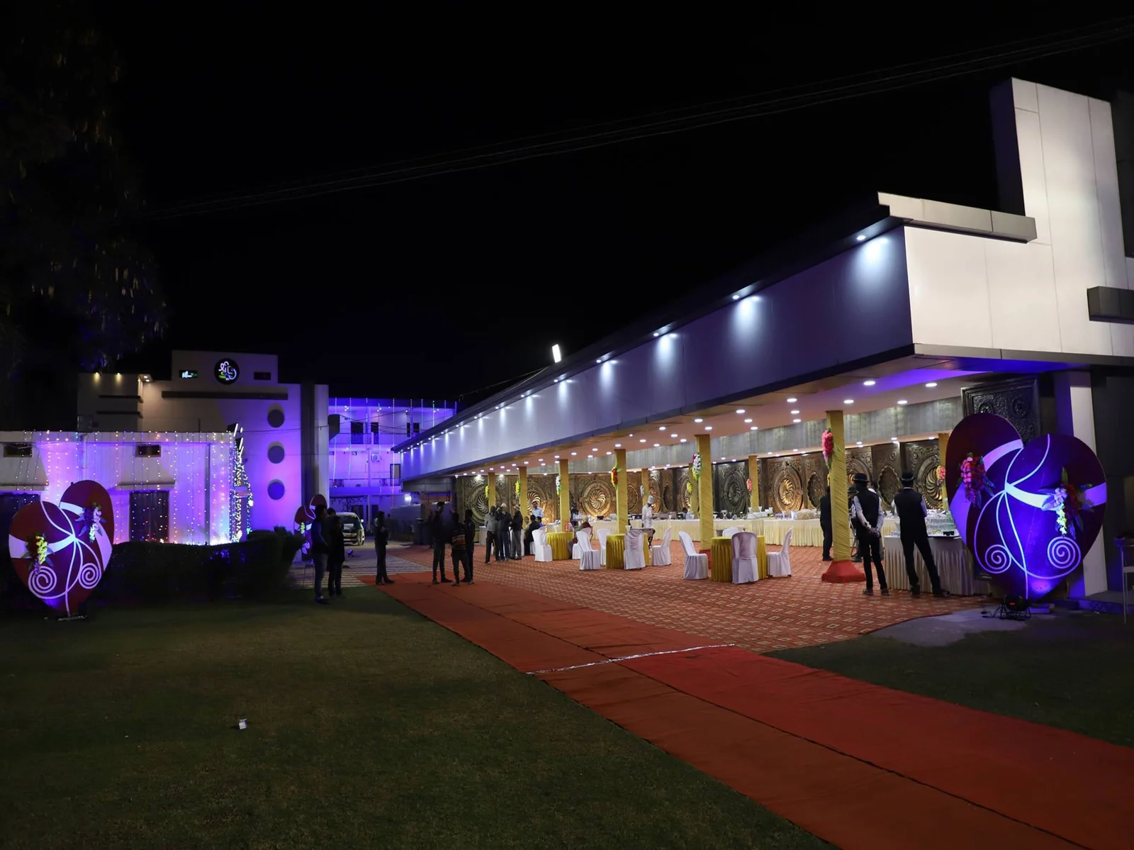Gulmohar Amenities